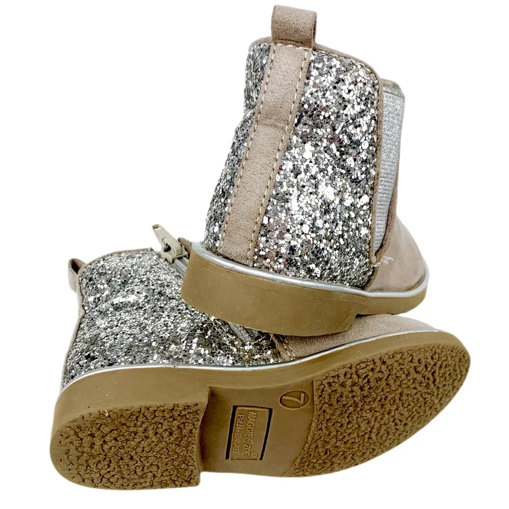 Maggie & Zoe Gray Faux Suede/ Silver Sparkle Ankle Boots Size 7
